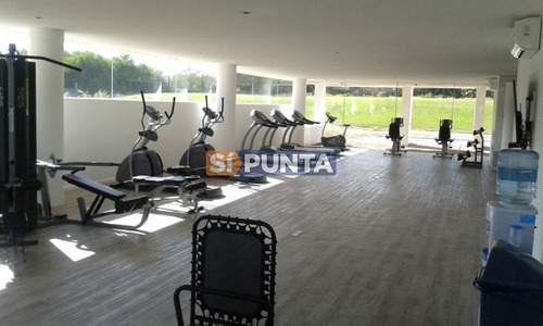 Imagen 21 de 23 de Apartamento En Brava, 3 Dormitorios *