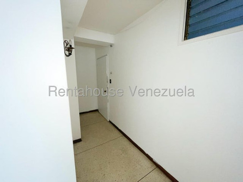Apartamento En Venta Los Palos Grandes 25-19451