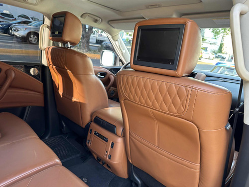 Infiniti QX80 5.6l Perfection 8 Pasajeros At