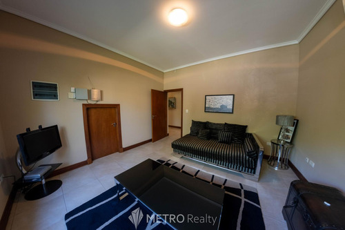 Casa En Venta 5 Ambientes En Lujan La Concepcion