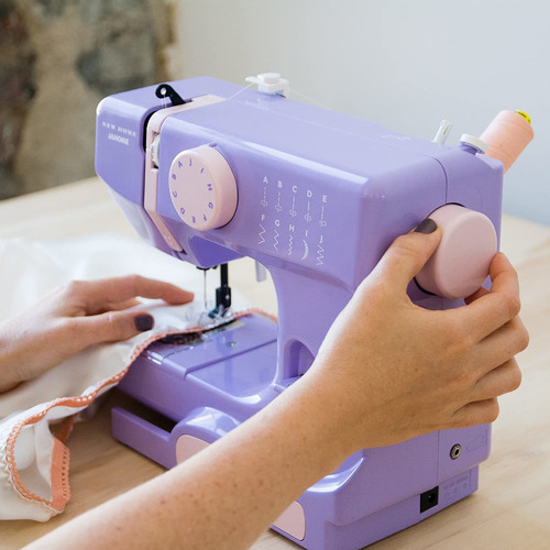 Janome Lady Lila Basic, Fácil De Usar, Portátil De 10 Puntad