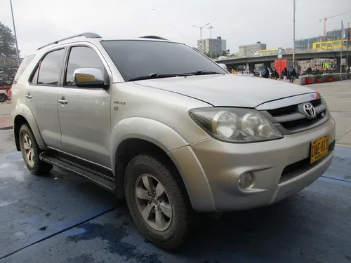 Toyota Fortuner Sr5 4x4 4000cc At Aa