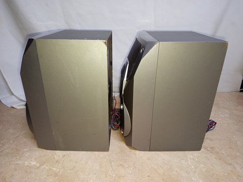 Módular Panasonic Ak27 Super Woofer Par De Bocinas 6 Ohms Gris Plata 200 W (Usado)