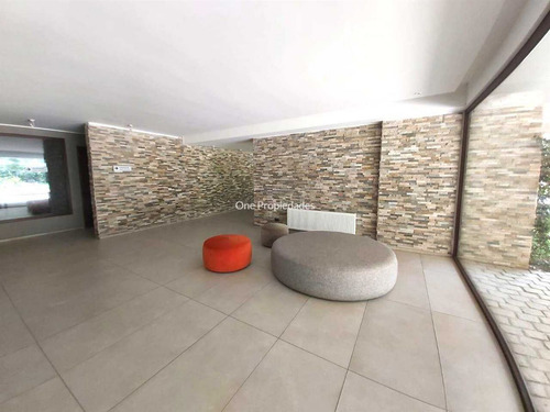 Gran Terraza Depto En Venta De 2b2d1e1b Dehesa Central