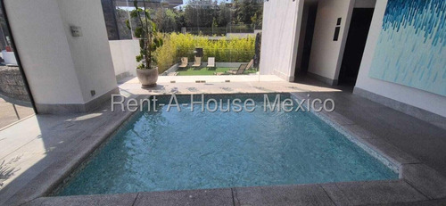 Departamento En Renta En Bosque Real, Huixquilucan Jl 25-3625.