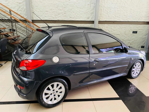 Peugeot 207 Compact Image 50% Financiado