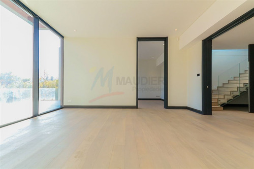 Departamento En Arriendo De 4 Dorm. En Las Condes