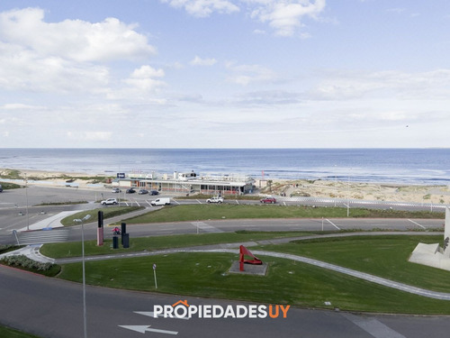 Imagen 2 de 30 de Primera Linea Playa Brava - Venta Dpto. 3 Dormitorios