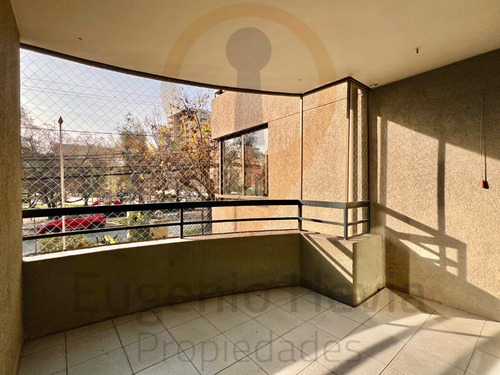 Departamento Frente A Plaza En P De Valdivia / E Yáñez