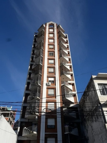 Imagen 1 de 14 de Permuta - Departamento De 2 Ambientes Con Balcon En Venta - Morón Norte