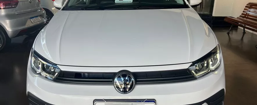 Volkswagen Polo Comfortline 1.0 Tsi Branco 2023 Com 2.171 Km