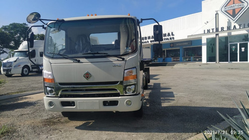 Imagen 2 de 15 de Chasis Cabina Ct5 - 154hp 4x2 6vel International Mod.2022