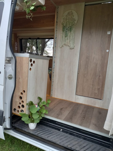Imagen 5 de 25 de Motorhome Sprinter Primera Mano! 2013 - A Estrenar!