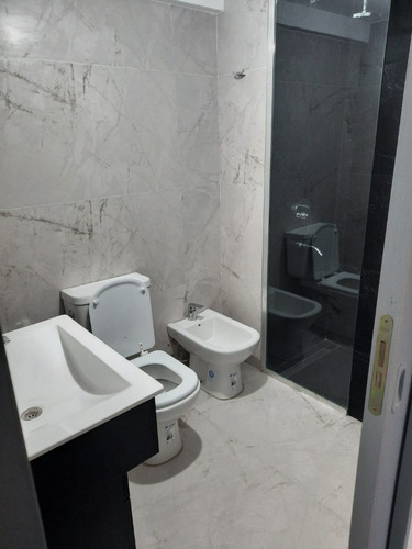 Depto. Tres Ambientes En Semipiso
