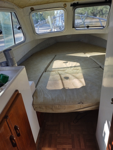 Virgin Marine Tracker Cabinado