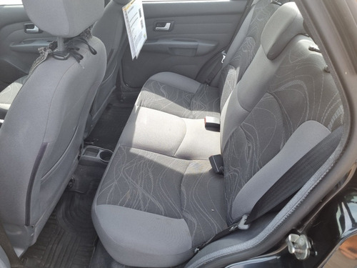 Imagen 8 de 10 de Fiat Siena 2017 1.4 El 85cv