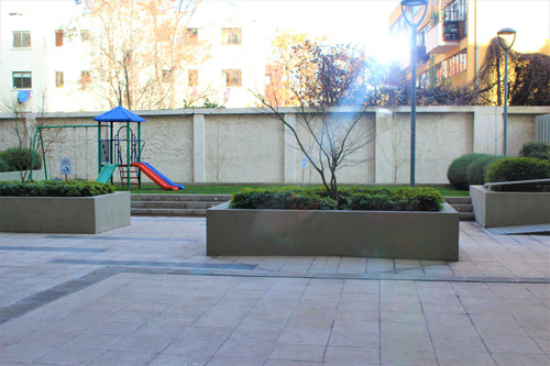 Arriendo Depto 2d/2b/b/est Metro Irarrázaval (84444)