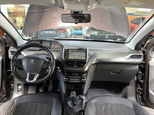 Peugeot 2008 1.6 Feline