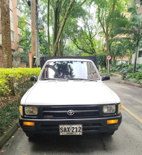 Toyota Hilux Estacas 4x2