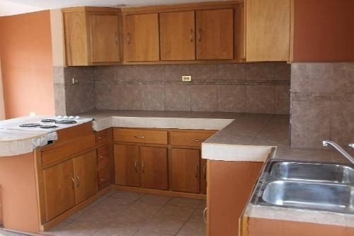 Se Venden Departamentos Con Local Comercial En Junta De Los Ríos.