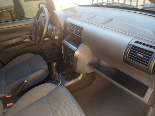 Volkswagen Fox Trend 1.0 Preto 2010