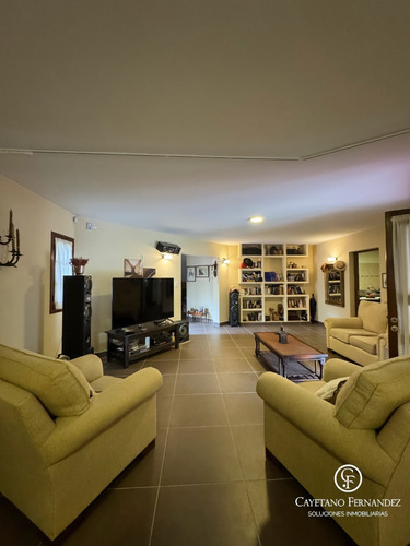 Vendo Hermosa Casa Sustentable En Lesser !!