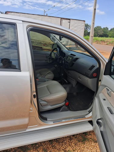 Toyota Hilux 2.5 CAB. DUPLA 4X4 4P DIESEL MANUAL
