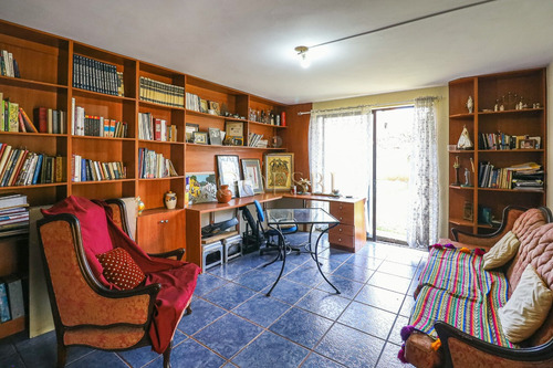 Imagen 14 de 14 de En Venta Casa De 4 Habs. Dentro De Residencial En San Cristóbal, Guatemala