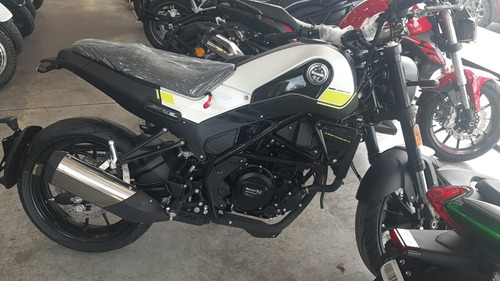 Imagen 20 de 25 de Benelli Leoncino 250 / Ahora 12/18 / Mejor Contado/ Toma U$s
