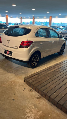 Chevrolet Onix HATCH LTZ 1.4 8V FlexPower 5p Mec.