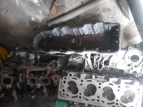 Imagen 2 de 2 de Cabezote De Hilux Del 85 R22.completo
