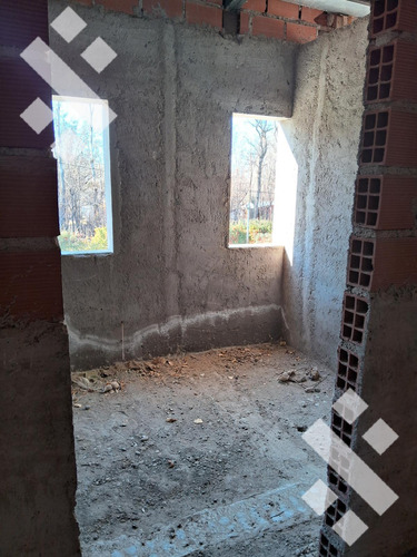 En Venta, Casa De 4 Dormitorios En Obra Santa Rita, Plottier
