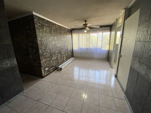 Imagen 2 de 12 de Depto En Venta De 3 Dorm. 1 Baño, Metro Las Rejas