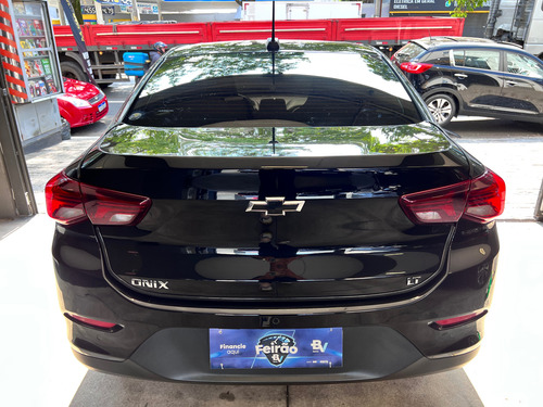 Chevrolet Onix plus 1.0 Lt 4p