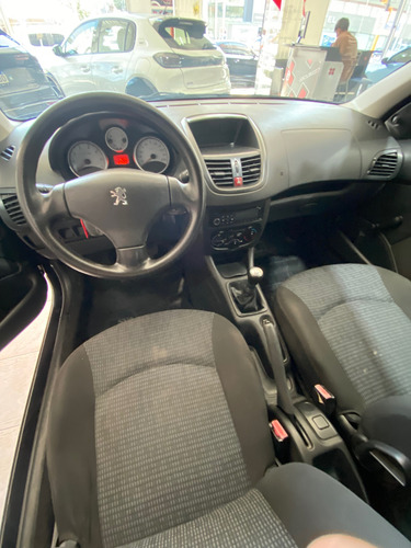 Peugeot 207 1.4 Active 75cv