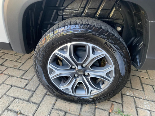 Fiat Strada 1.3 Volcano Cab. Dupla 16v Flex 4p