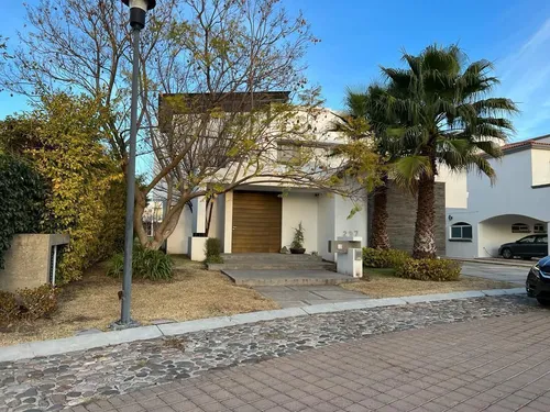 Espectacular Casa En Renta En Querétaro