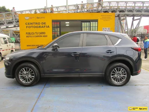 Mazda CX-5 TOURING 4X2 2000CC AT AA