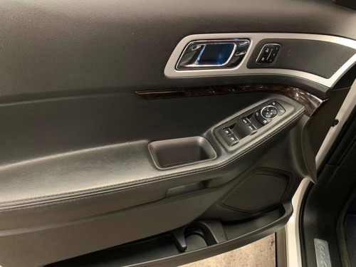 Imagen 11 de 15 de Ford Explorer 2015 3.5 Limited Mt
