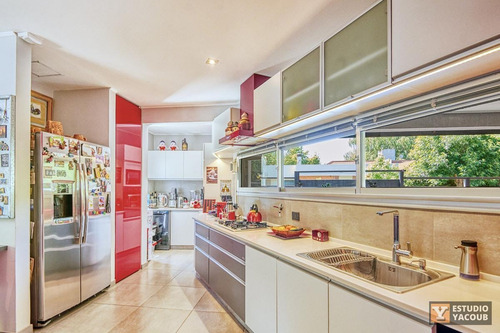 Imagen 23 de 30 de Casa En Venta - 2 Dormitorios 3 Baños - Cochera - 230mts2 - City Bell, La Plata