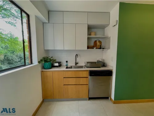 Apto Remodelado Con Mucho Diseño En Las Lomas, El...(mls#255345)