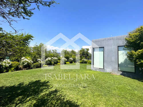 Gran Vista Condominio Casa En Arriendo 3d/3b Los Trapenses