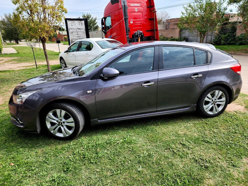 Imagen 3 de 12 de Chevrolet Cruze 1.8 Ltz