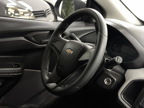 Chevrolet Onix ONIX HATCH LT 1.0 8V FLEXPOWER 5P MEC.