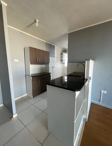 Arriendo Departamento 3 Dormitorios En El Fundo Carmen