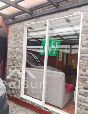 Casa Con Local Comercial Funcionando
