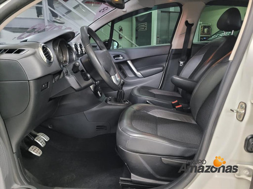 Citroën C3 1.6 EXCLUSIVE 16V FLEX 4P MANUAL