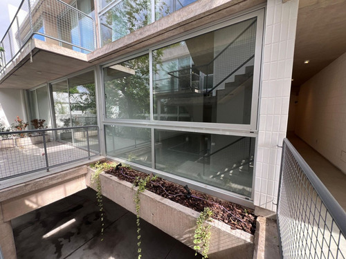 Venta Oficina C/cochera Y Balcón- P. Leloir