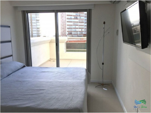 Imagen 3 de 30 de Torre De Categoría, Primera Línea Playa Brava - Punta Del Este Brava