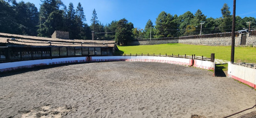 Venta Cortijo De Mendoza (rancho/lienzo Charro/eventos/crianza)